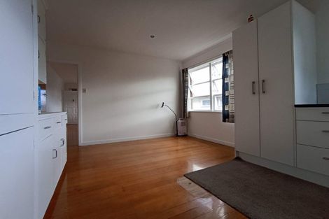 Photo of property in 5 Benders Avenue, Hillcrest, Auckland, 0627