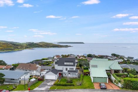 Photo of property in 6 Tregear Place, Camborne, Porirua, 5026