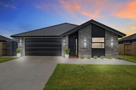 Photo of property in 13 Parera Crescent, Tikipunga, Whangarei, 0112