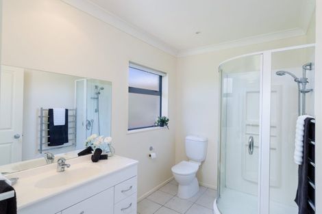 Photo of property in 9a Collingwood Street, Waterloo, Lower Hutt, 5011