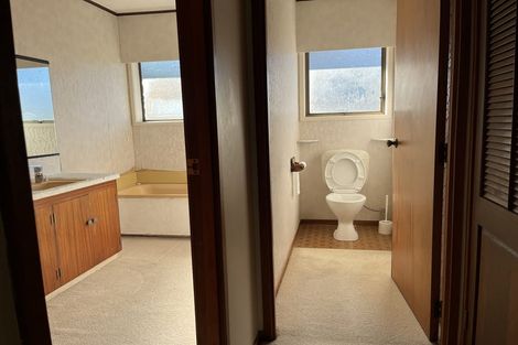 Photo of property in 125 Redoubt Road, Goodwood Heights, Auckland, 2105