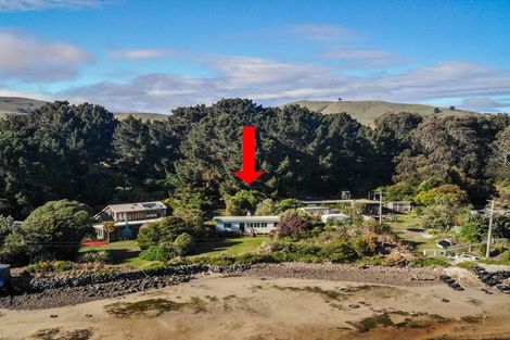 Photo of property in 108 Otakou Golf Course Road, Otakou, Dunedin, 9077