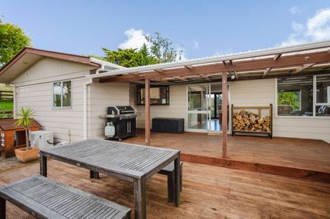 Photo of property in 47 Knight Road, Dannevirke, 4976