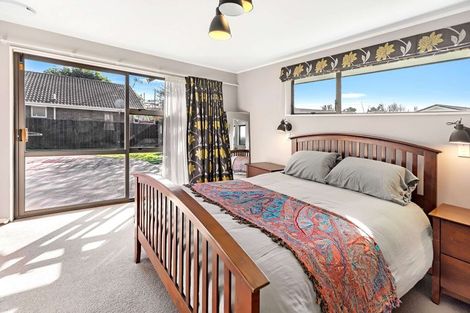 Photo of property in 18 Truscott Grove, Awapuni, Palmerston North, 4412