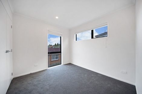 Photo of property in 5 Settlement Road, Papakura, 2110