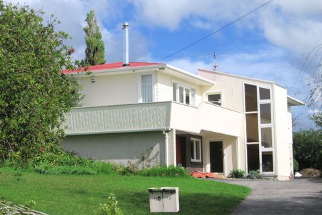 Photo of property in 10 Kereru Street, Henderson, Auckland, 0612