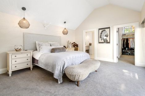 Photo of property in 301 Fergusson Drive, Heretaunga, Upper Hutt, 5018