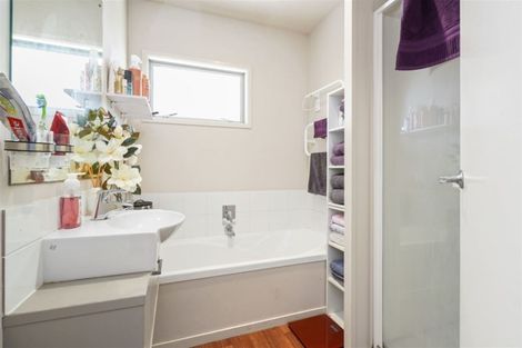 Photo of property in 15a Carey Street, Maeroa, Hamilton, 3200