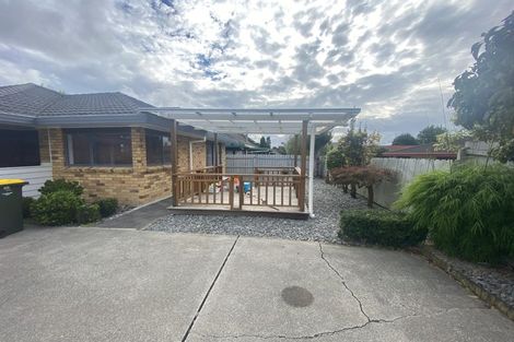 Photo of property in 2/20 Ben Nevis Place, Northpark, Auckland, 2013