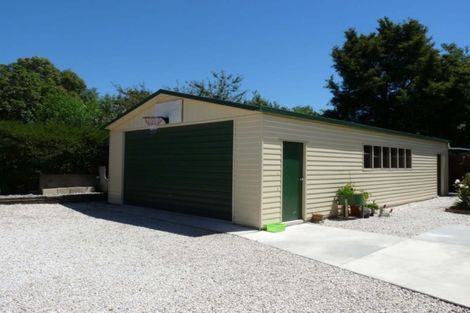 Photo of property in 15 Bird Lane, Wakefield, 7025