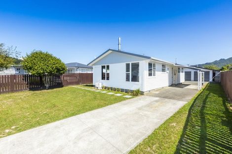 Photo of property in 53 Oregon Drive, Maoribank, Upper Hutt, 5018