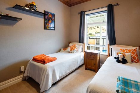 Photo of property in 104 Forest Lake Road, Forest Lake, Hamilton, 3200