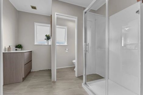 Photo of property in 2/54 East Street, Papakura, 2110