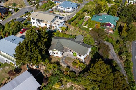 Photo of property in 8 Taranaki Street, Picton, 7220