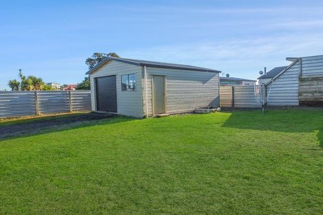 Photo of property in 11 Chaffey Street, Foxton Beach, Foxton, 4815