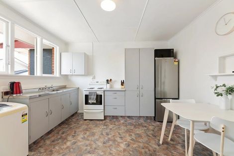Photo of property in 44 Eltham Road, Blenheim, 7201