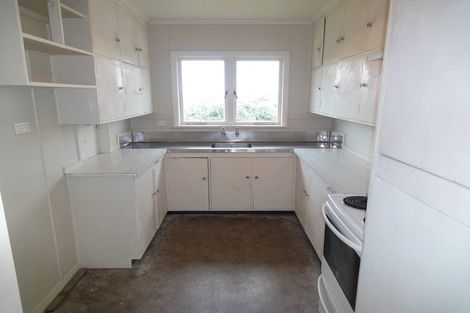 Photo of property in 235 Te Atatu Road, Te Atatu South, Auckland, 0610