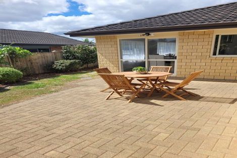 Photo of property in 5 Greta Banks Place, Wattle Downs, Auckland, 2103