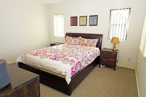 Photo of property in 10 Cityview Place, Massey, Auckland, 0614