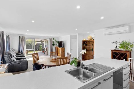 Photo of property in 4 Urihia Street, Marshland, Christchurch, 8083