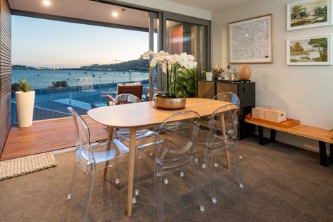 Photo of property in Patent 326 Apartments, 212s/326 Evans Bay Parade, Hataitai, Wellington, 6021