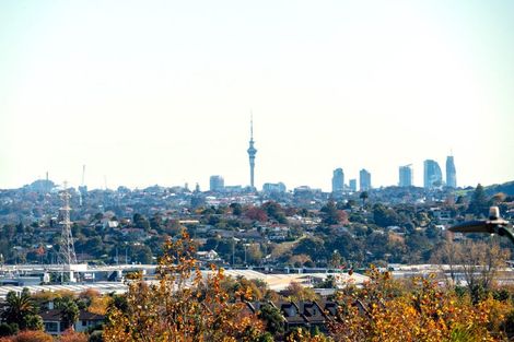 Photo of property in 21 Brooke Ridge Rise, East Tamaki Heights, Auckland, 2016
