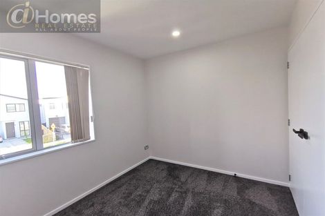 Photo of property in 24 Tumu Road, Papakura, 2110