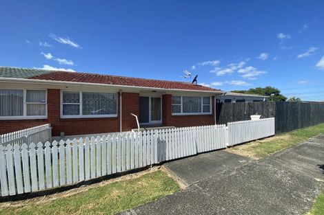 Photo of property in 1 Kingswood Road, Papatoetoe, Auckland, 2025