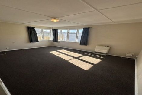Photo of property in 124 Hewer Crescent, Naenae, Lower Hutt, 5011