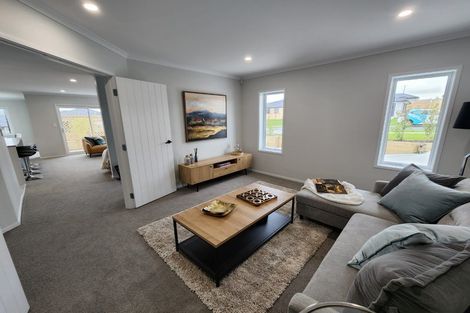 Photo of property in 8 Paul Way, Pokeno, 2402