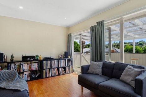 Photo of property in 1/23 Alexander Avenue, Torbay, Auckland, 0630