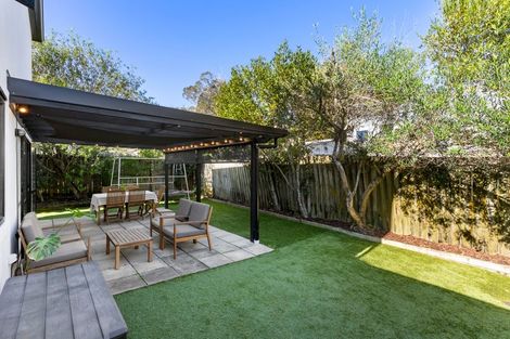 Photo of property in 2/34 Selwyn Crescent, Forrest Hill, Auckland, 0620