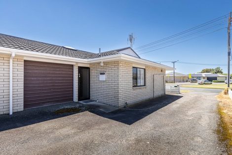 Photo of property in 2 Vogel Street, Fitzroy, New Plymouth, 4312