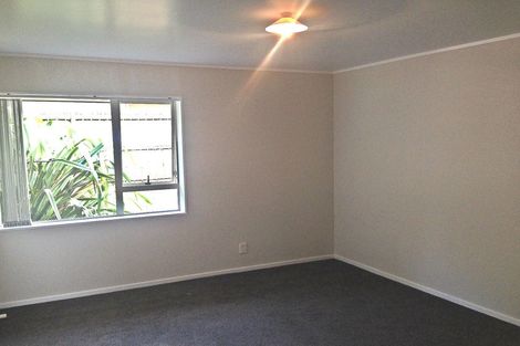 Photo of property in 100b Parrs Cross Road, Henderson, Auckland, 0612
