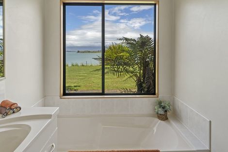 Photo of property in 98 Bronte Road East, Bronte, Upper Moutere, 7173