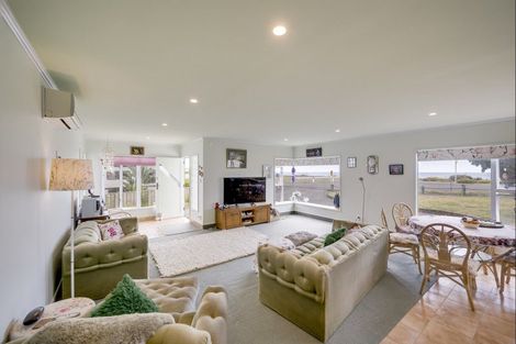 Photo of property in 256 Whirinaki Road, Eskdale, Napier, 4182