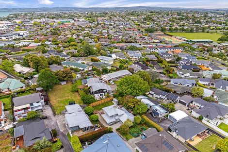 Photo of property in 2/34 Howe Street, Howick, Auckland, 2014