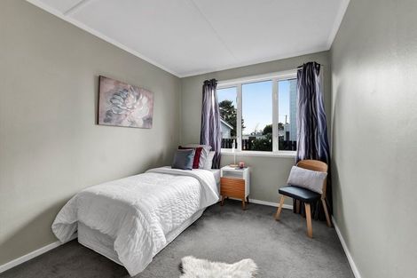 Photo of property in 18 Drake Street, Vogeltown, New Plymouth, 4310