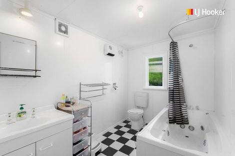 Photo of property in 425 South Road, Caversham, Dunedin, 9012