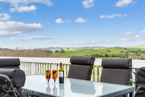 Photo of property in 67 Te Pahi River Drive, Paparoa, 0583