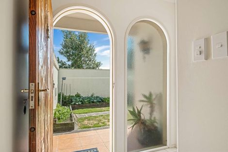 Photo of property in 24 Sunvale Crescent, Whataupoko, Gisborne, 4010