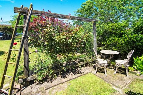 Photo of property in 4 Wyndham Street, Carterton, 5713