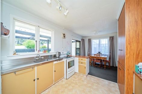 Photo of property in 48 Ramanui Avenue, Hawera, 4610