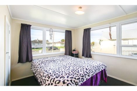 Photo of property in 31 Cottrell Crescent, Onekawa, Napier, 4110