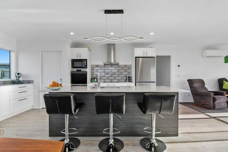 Photo of property in 47 Todd Duncan Drive, Hamurana, Rotorua, 3096