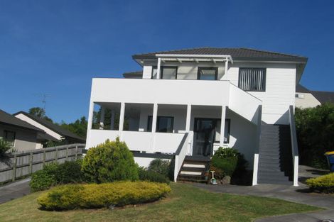 Photo of property in 16 Greenridge Court, Glenfield, Auckland, 0629