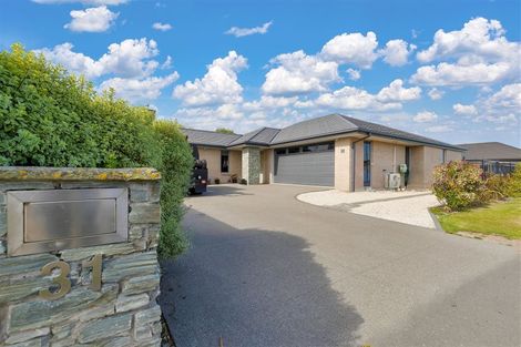Photo of property in 31 Davaar Crescent, Broomfield, Christchurch, 8042