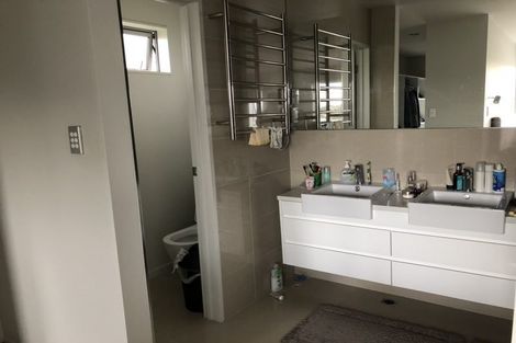 Photo of property in 17a Wyoming Avenue, Murrays Bay, Auckland, 0630