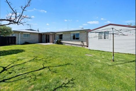 Photo of property in 2b Moorea Place, Mount Maunganui, 3116