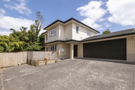 Photo of property in 3a Trelawn Place, Cockle Bay, Auckland, 2014